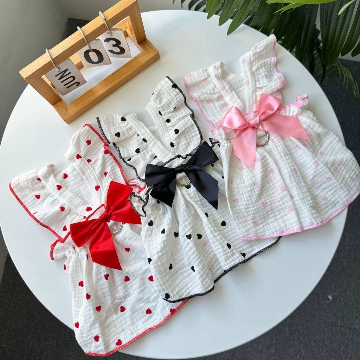 Romantic Heart Pet Dress Soft Ruffle Design_CWMM13261: Black / (M) 1